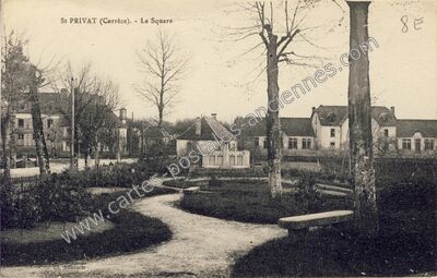 Carte postale ancienne Le Square — Saint-Privat (Corrèze)
