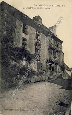 Carte postale ancienne Vieille Maison — Ségur-le-Château (Corrèze)
