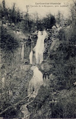 Carte postale ancienne Cascade de la Broquerie — Sexcles (Corrèze)
