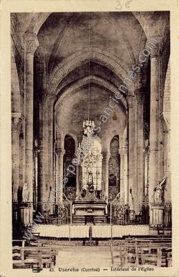 Carte postale ancienne Intérieur de l'Eglise — Uzerche (Corrèze)