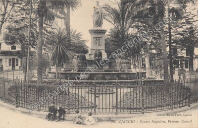 Carte postale ancienne Square Napoléon, Premier Consul — Ajaccio (Corse-du-Sud)