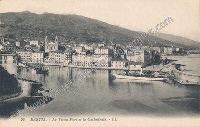 Carte postale ancienne Le Vieux Port et la Cathédrale — Bastia (Haute-Corse)