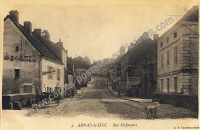 Carte postale ancienne Rue St-Jacques — Arnay-le-Duc (Côte-d'Or)