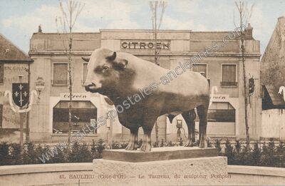 Carte postale ancienne Le Taureau, du sculpteur Pompon — Saulieu (Côte-d'Or)
