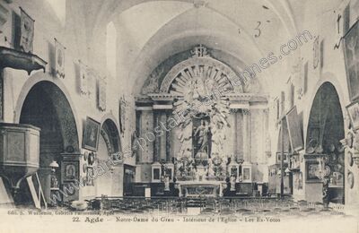 Carte postale ancienne Notre-Dame du Grau - Intérieur de l'Eglise - Les Ex-Votos — Agde (Hérault)