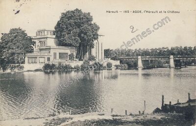 Carte postale ancienne L'Hérault et le Château — Agde (Hérault)