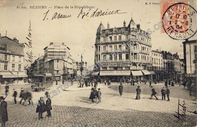 Carte postale ancienne Place de la République — Béziers (Hérault)