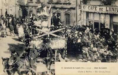 Carte postale ancienne Cavalcade — Char du Comité — Lunel (Hérault)