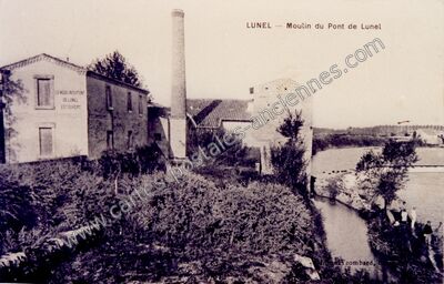 Carte postale ancienne Moulin du Pont de Lunel — Lunel (Hérault)