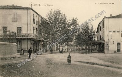 Carte postale ancienne Le Cours — Lunel (Hérault)