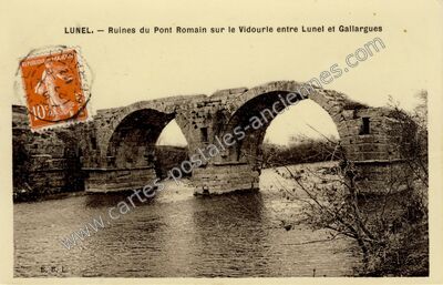 Carte postale ancienne Ruines du Pont Romain sur le Vidourle entre Lunel et Gallargues — Lunel (Hérault)
