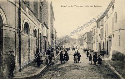 Carte postale ancienne Le Valatoura, Halle aux Poissons — Lunel (Hérault)