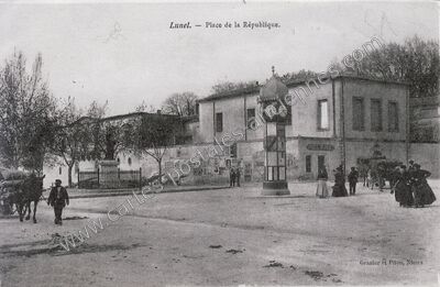 Carte postale ancienne Place de la République — Lunel (Hérault)