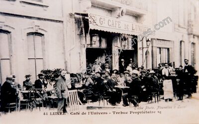 Carte postale ancienne Café de l'Univers — Lunel (Hérault)