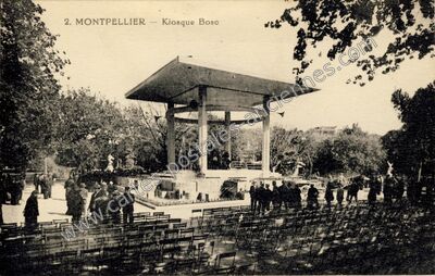 Carte postale ancienne Kiosque Bosc — Montpellier (Hérault)