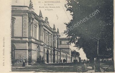 Carte postale ancienne Le Musée, Ecole des Beaux-Arts et Lycée — Montpellier (Hérault)