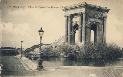 Carte postale ancienne Jardins du Peyrou. Le Château d'Eau — Montpellier (Hérault)