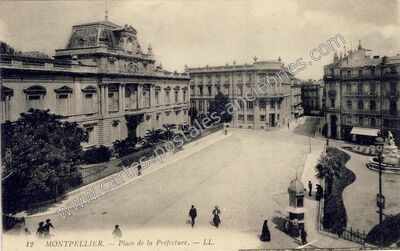 Carte postale ancienne Place de la Préfecture — Montpellier (Hérault)