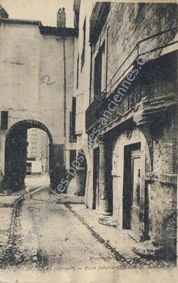 Carte postale ancienne Porte Juiverie — Pézenas (Hérault)