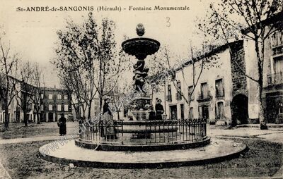 Carte postale ancienne Fontaine Monumentale — Saint-André-de-Sangonis (Hérault)