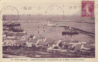 Carte postale ancienne Station Balnéaire - Vue générale de la Rade - Entrée du Port — Sète (Hérault)