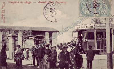 Carte postale ancienne Arrivée d'un Tramway — Sérignan (Hérault)