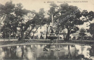 Carte postale ancienne Plateau des Poètes - L'Enfant au Poisson — Béziers (Hérault)