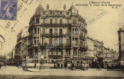 Carte postale ancienne Place de la République — Béziers (Hérault)
