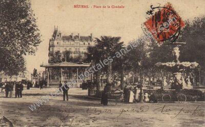 Carte postale ancienne Place de la Citadelle — Béziers (Hérault)