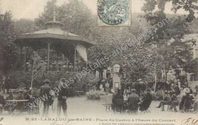 Carte postale ancienne Place du Casino à l'heure du Concert — Lamalou-les-Bains (Hérault)