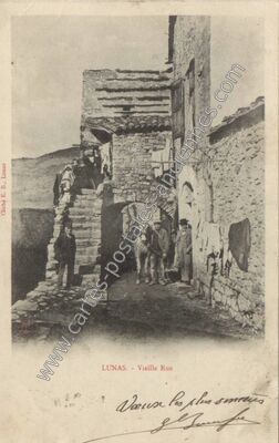 Carte postale ancienne Vieille Rue — Lunas (Hérault)