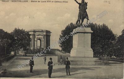 Carte postale ancienne Statue de Louis XIV et Château d'Eau — Montpellier (Hérault)