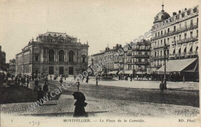 Carte postale ancienne La Place de la Comédie — Montpellier (Hérault)