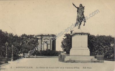 Carte postale ancienne La Statue de Louis XIV et le Château-d'Eau — Montpellier (Hérault)