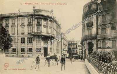 Carte postale ancienne Hôtel des Postes et Télégraphes — Montpellier (Hérault)