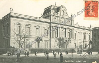 Carte postale ancienne La Prefecture — Montpellier (Hérault)