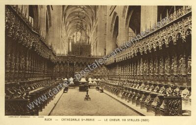 Carte postale ancienne Cathédrale Ste-Marie - Le Chœur, 118 stalles — Auch (Gers)