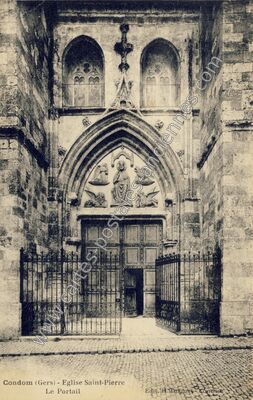 Carte postale ancienne Eglise Saint-Pierre Le Portail — Condom (Gers)