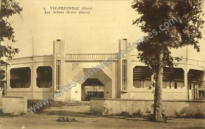 Carte postale ancienne Les Arènes — Vic-Fezensac (Gers)