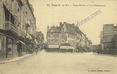 Carte postale ancienne Place Duclos et rue Clémenceau — Dinan (Côtes-d'Armor)