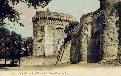 Carte postale ancienne Le Château et la Fausse-Porte — Dinan (Côtes-d'Armor)