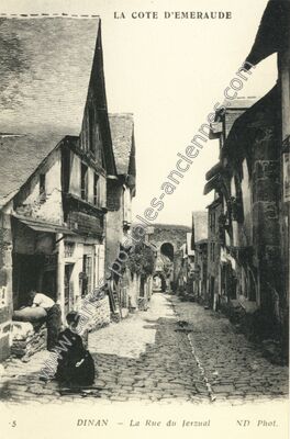 Carte postale ancienne La Rue du Jerzual — Dinan (Côtes-d'Armor)