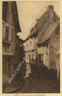 Carte postale ancienne Ancienne Maison du Commandeur — Dinan (Côtes-d'Armor)
