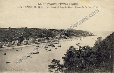 Carte postale ancienne Vue générale de Sous-la-Tour - Entrée du Port du Légué — Saint-Brieuc (Côtes-d'Armor)