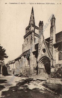 Carte postale ancienne Eglise de Brélévenez (XIIIe siècle) — Lannion (Côtes-d'Armor)