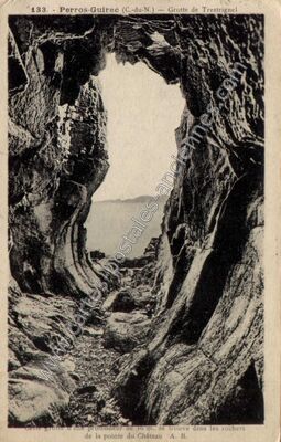 Carte postale ancienne Grotte de Trestrignel — Perros-Guirec (Côtes-d'Armor)