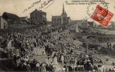 Carte postale ancienne Procession du Pardon de la Clarté — Perros-Guirec (Côtes-d'Armor)