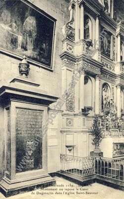Carte postale ancienne Monument ou repose le Cœur de Duguesclin dans l'Eglise Saint-Sauveur — Dinan (Côtes-d'Armor)