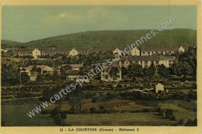 Carte postale ancienne Bâtiment C — La Courtine (Creuse)