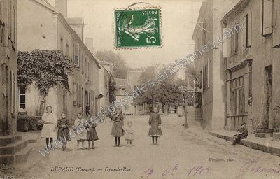 Carte postale ancienne Grande-Rue — Lépaud (Creuse)